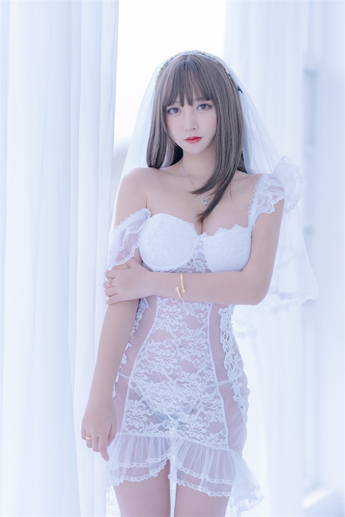 微博妹子@过期米线线喵 白雪姬 [61P/89MB]