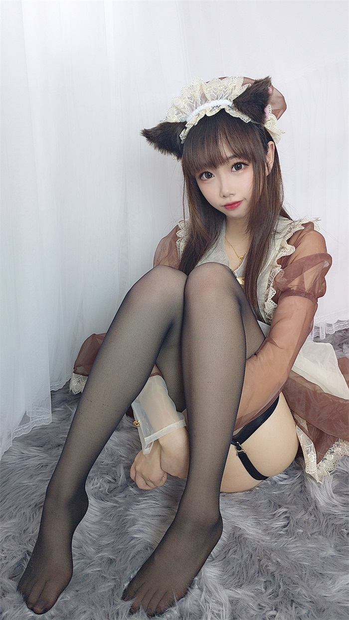 微博红人Coser@雪琪SAMA – 透明女仆 [43P/4V/234MB]