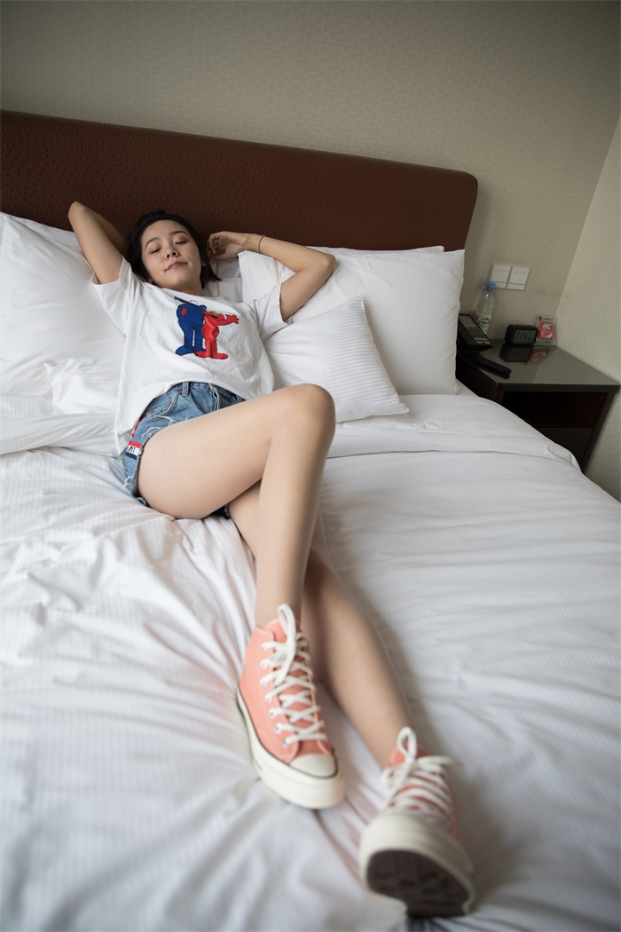 物恋传媒 No.282 小飞-告白气球 [208P/1V/4.49G]