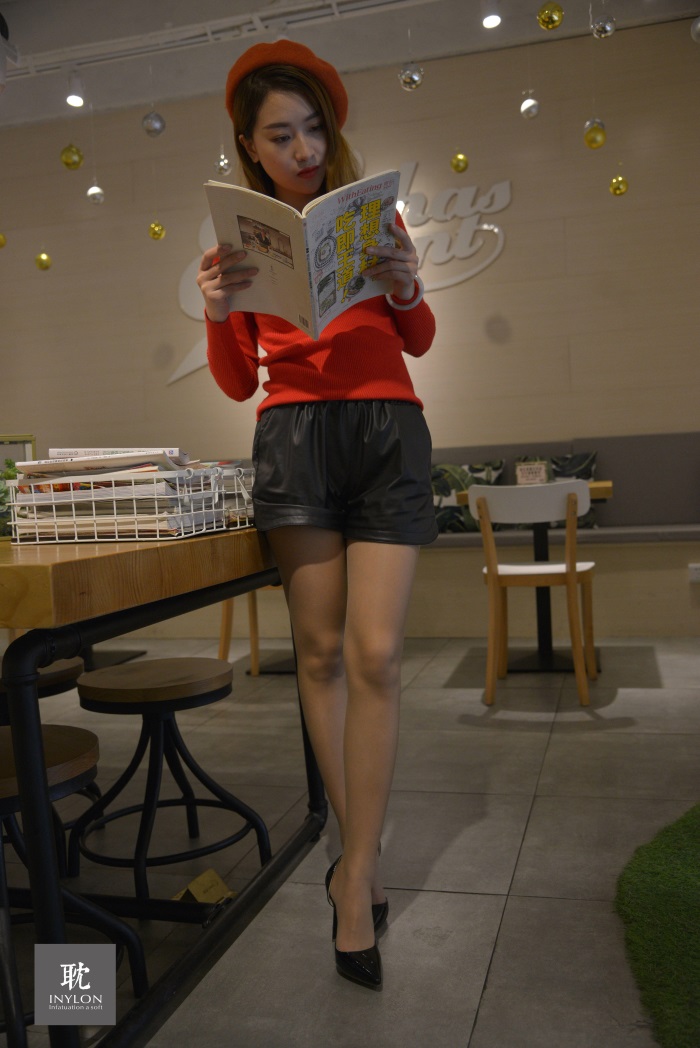 [IESS异思趣向] 普惠集193 – 小婕的古典丝美 3 [60P/84MB]