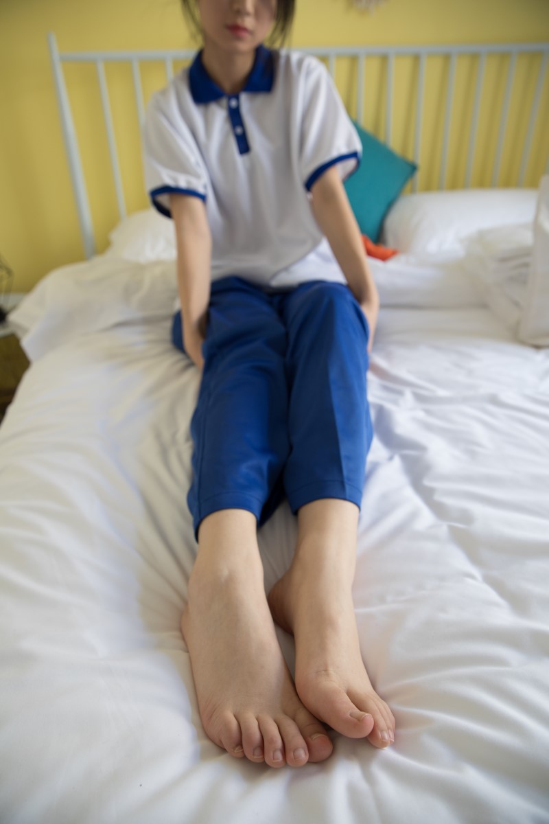 物恋传媒 No.319 小凌-凤凰花开的路口 [202P/1V/4.72G]