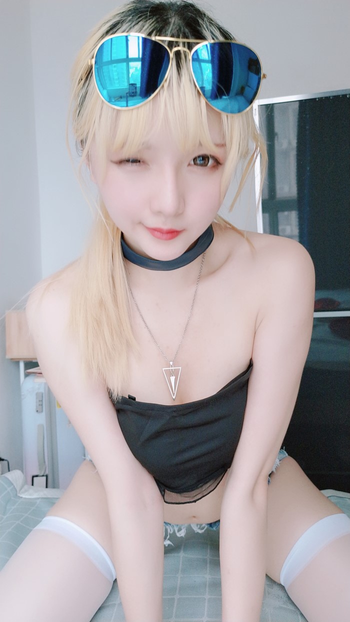 微博红人@星之迟迟-莉莉丝 [60P/2V/301MB]