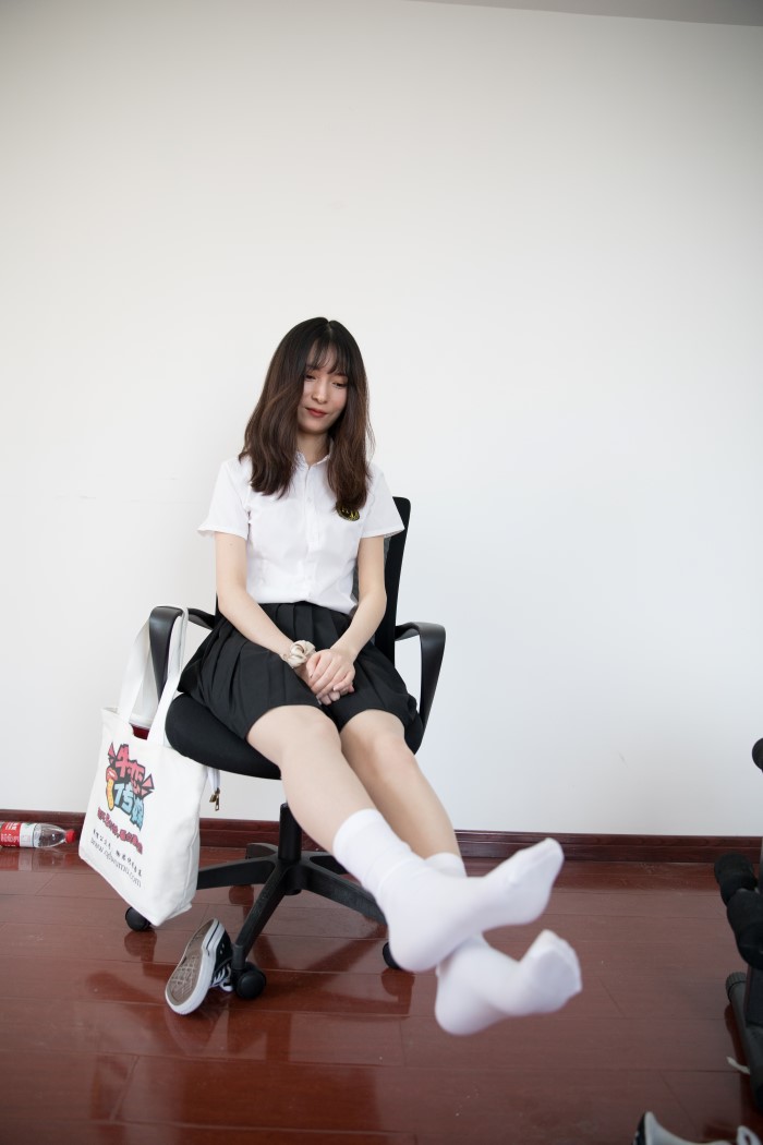 物恋传媒 No.371：猫耳-百褶裙的花瓣 [206P/1V/6.34G]