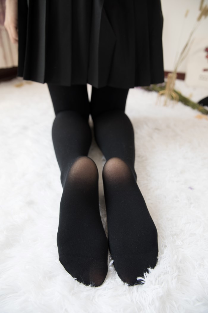 物恋传媒 No.370：璐璐-夜之灵 [144P/1V/3.5G]