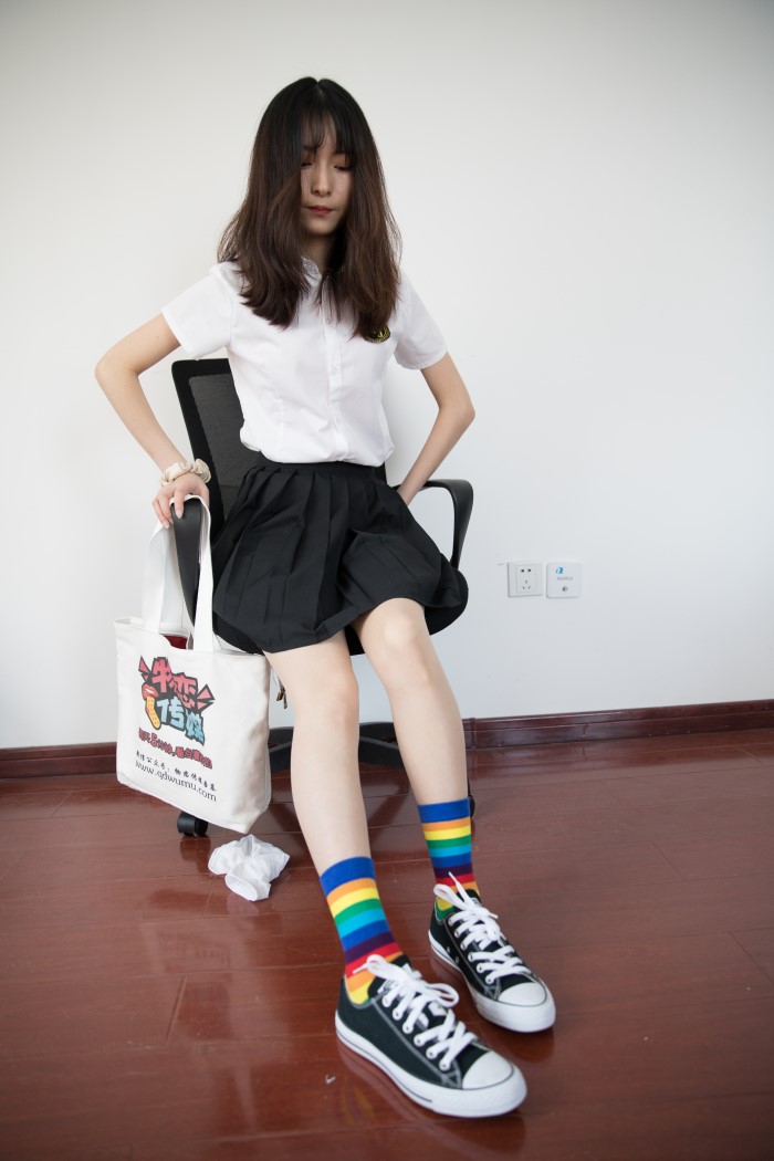 物恋传媒 No.371：猫耳-百褶裙的花瓣 [206P/1V/6.34G]