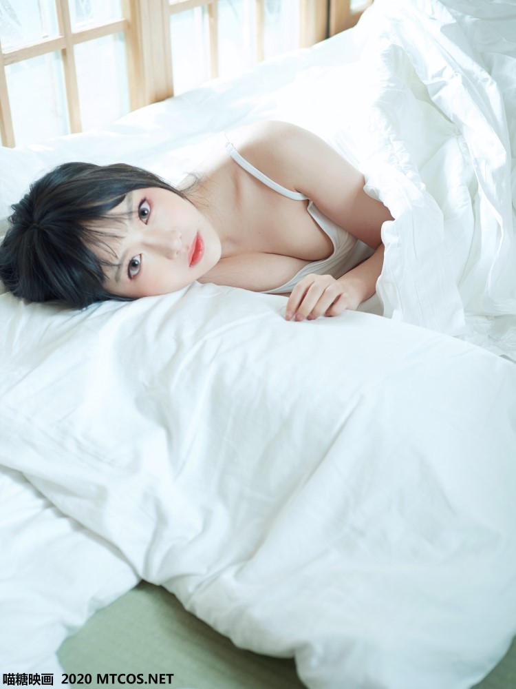 喵糖映画 VOL.143 日系白T私房 魅力小姐姐 [35P/180M]