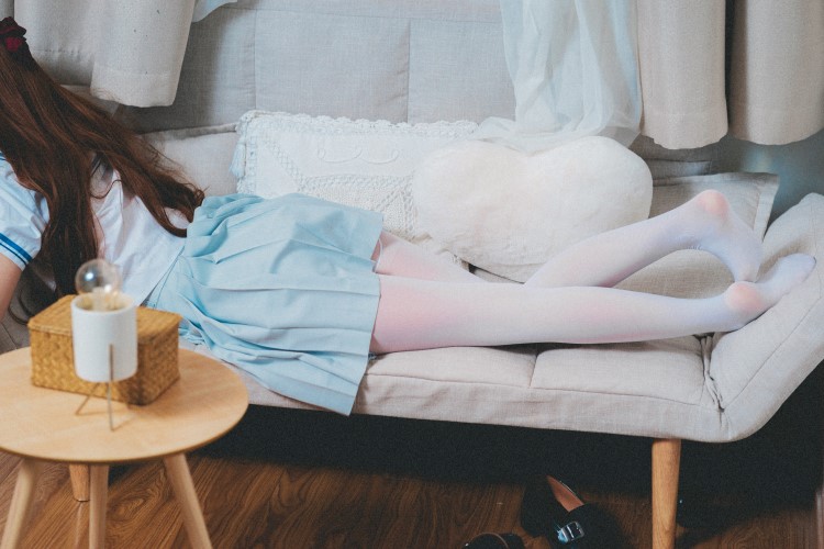 网红Coser@面饼仙儿 – JK秀 [16P/316MB]