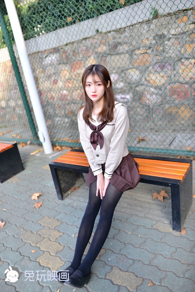 兔玩映画 B 058 冬天里的JK黑丝 [32P/142MB]