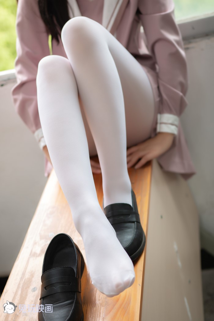 兔玩映画 C 043 粉色JK小姐姐 [49P/304MB]