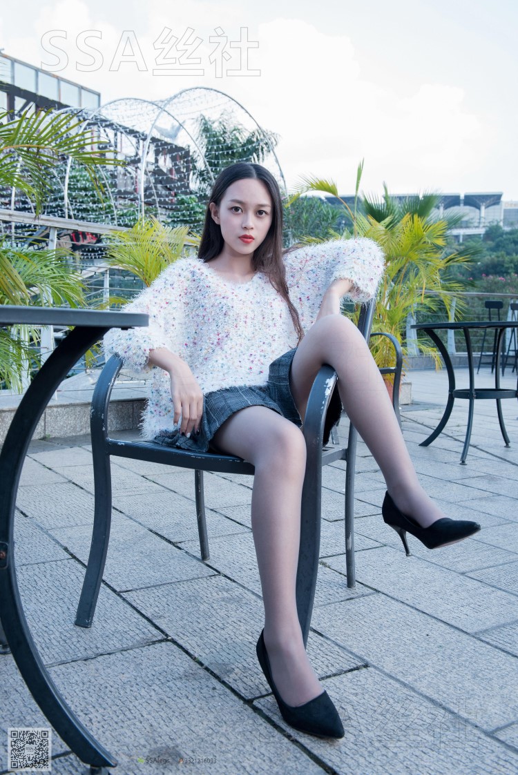 [SSA丝社] NO.062 西西-美丽冻人西西街拍灰丝 [99P/181MB]