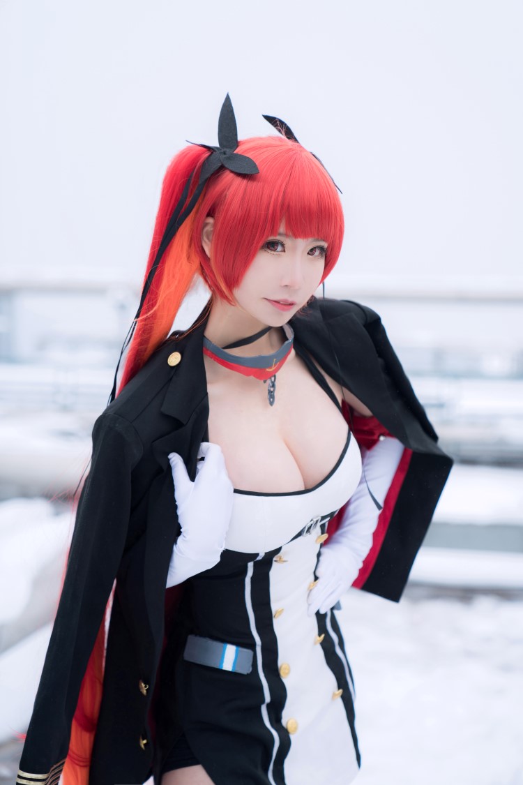 微博妹子@爱老师_PhD  碧蓝航线 火奴鲁鲁 [9P/71MB]