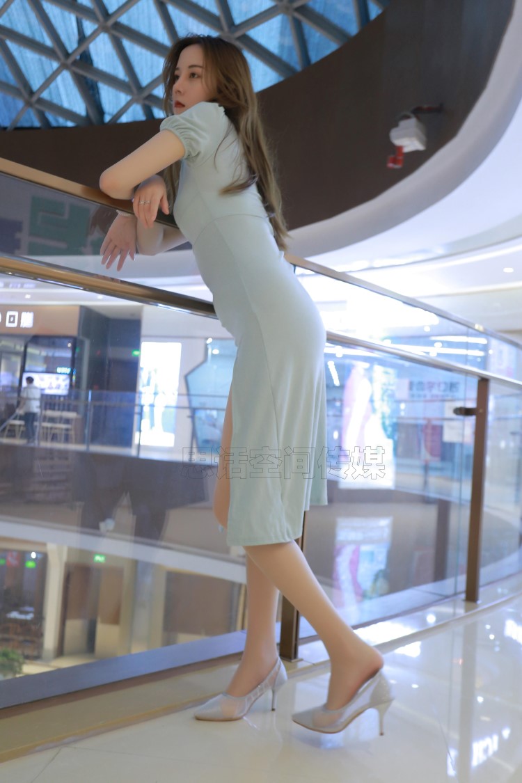 [SiHua思话]SH132 COCO 武汉迪丽热巴商场露美足 [51P/36MB]