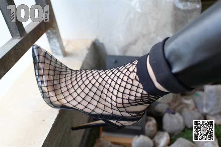 [IESS异思趣向] 一千零一夜 098 Lucy《修理工2》 [90P/134MB]