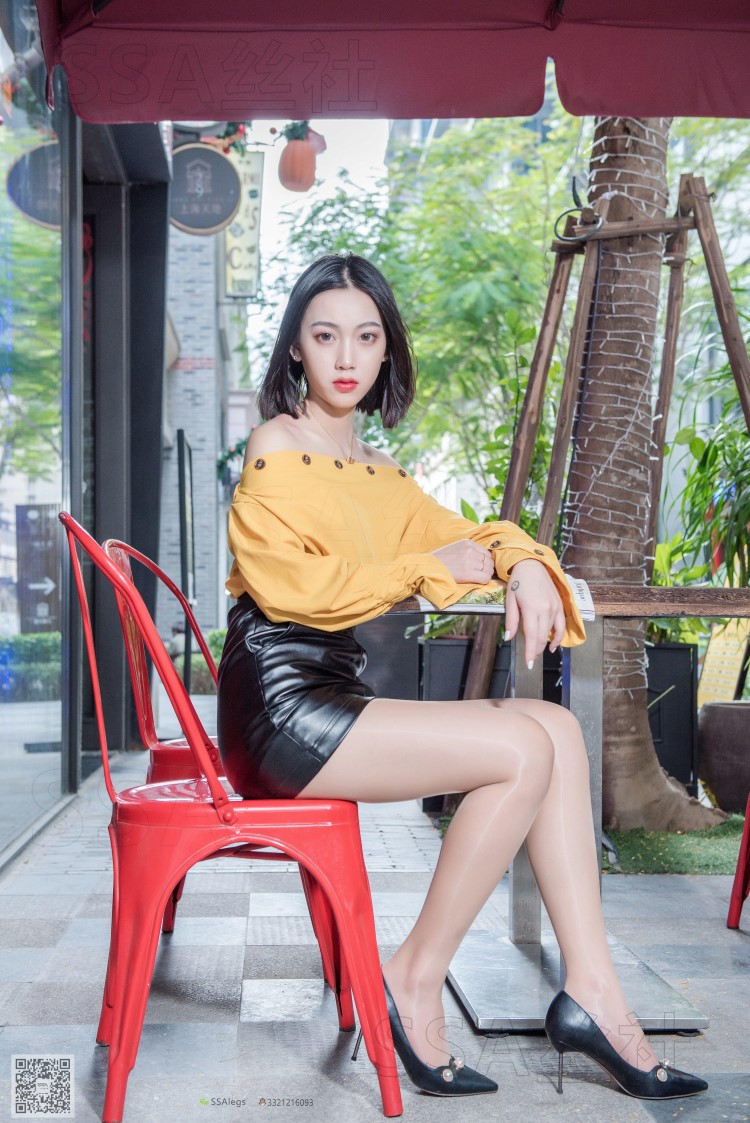 SSA丝社 第047期：大大进口油亮丝袜街拍美丽冻人 [99P/192MB]