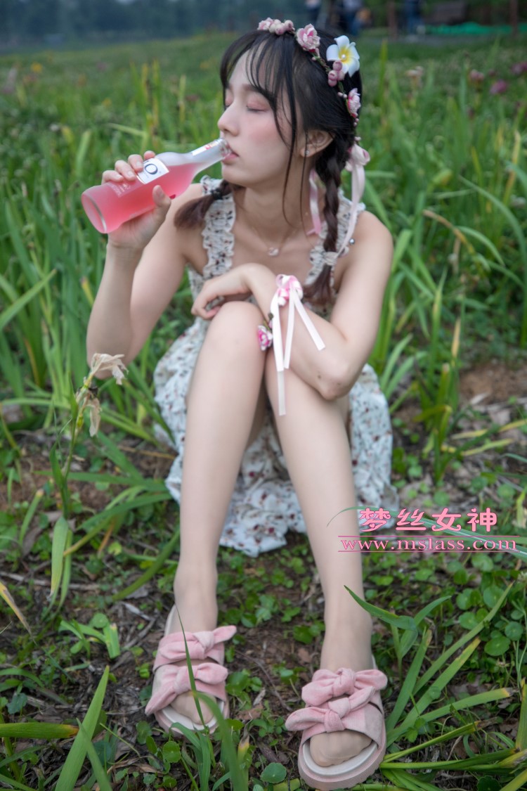 [MSLASS梦丝女神] 2019-05-13 玥玥 田园的萌妹 [78P/685MB]