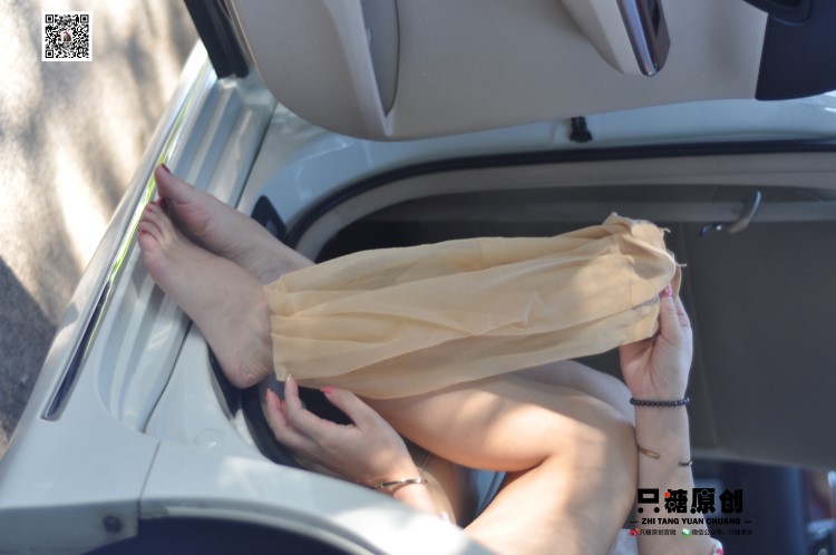 只糖棉袜 NO.005 婷婷－运动风小白鞋 [307P/584MB]