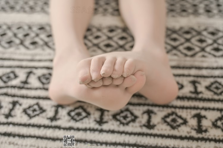 SSA丝社 第106期：颠覆你的审美—五指丝袜，送花絮视频 [175P/1V/2G]