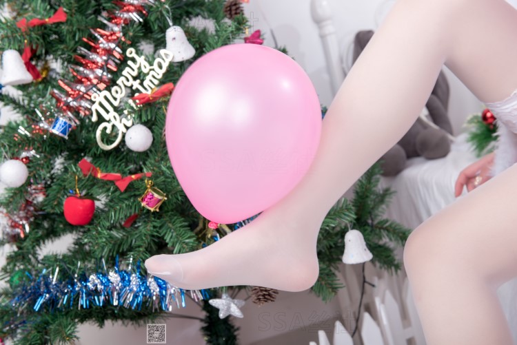 SSA丝社 第058期：大大的圣诞节白丝长筒特辑[130P/1.41GB]