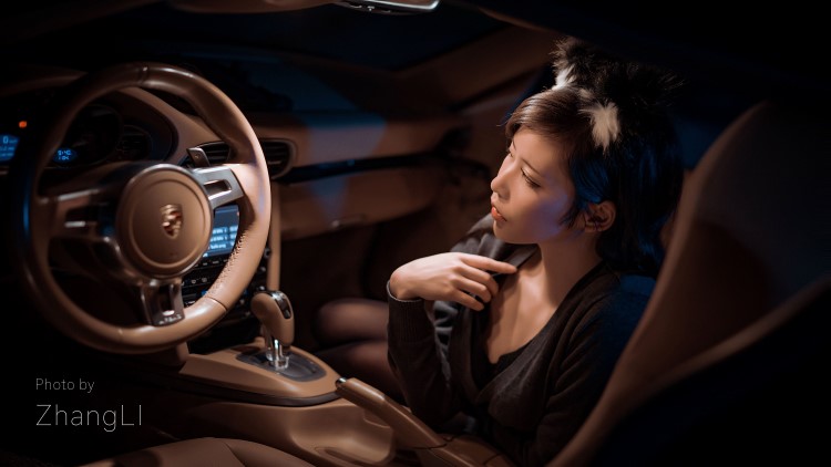 微博妹子@爱老师_PhD  保时捷女郎 [9P/42MB]