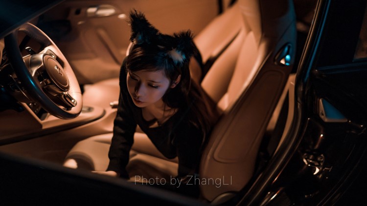 微博妹子@爱老师_PhD  保时捷女郎 [9P/42MB]