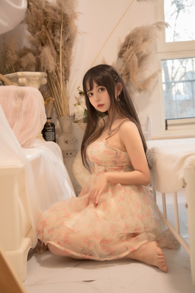 大眼萌妹@黑猫猫OvO - good night [14P/106MB]