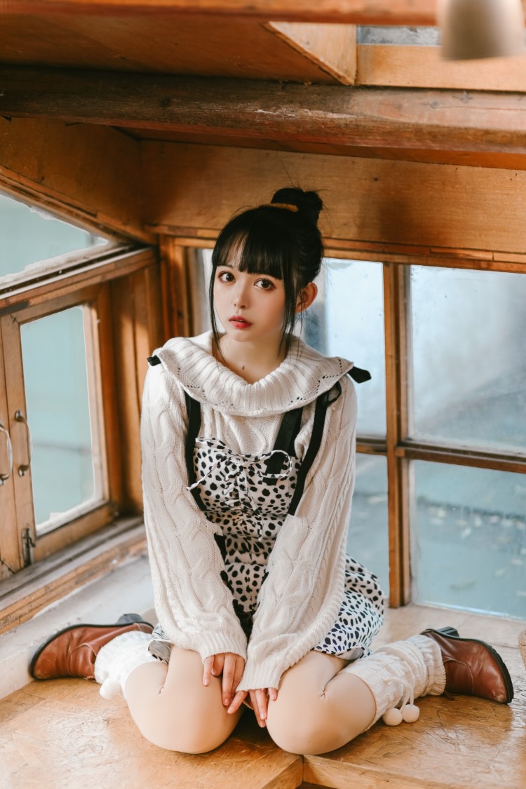 知名动漫博主@黑猫猫OvO -少女心事 [21P/282MB]