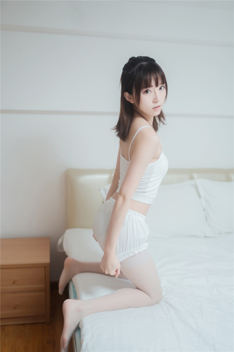 喵糖映画 VOL.269 白色套装 [40P/14MB]