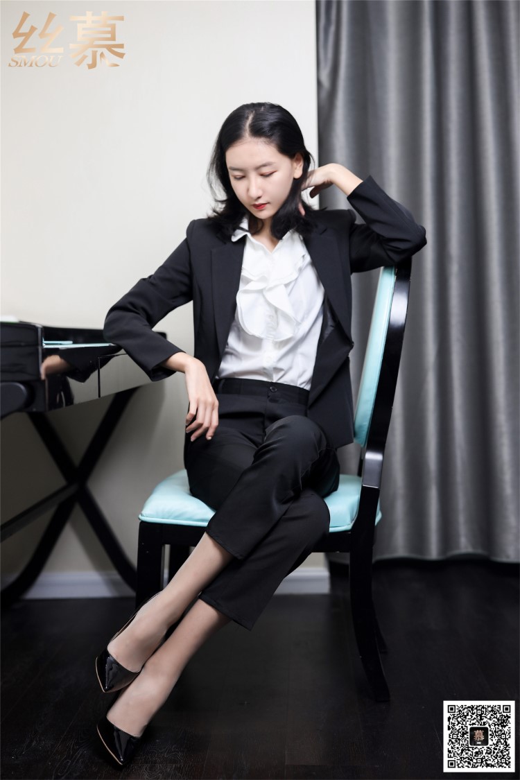 丝慕写真 SM327 天天一元 茗茗《出差女总裁》[80P/246MB]