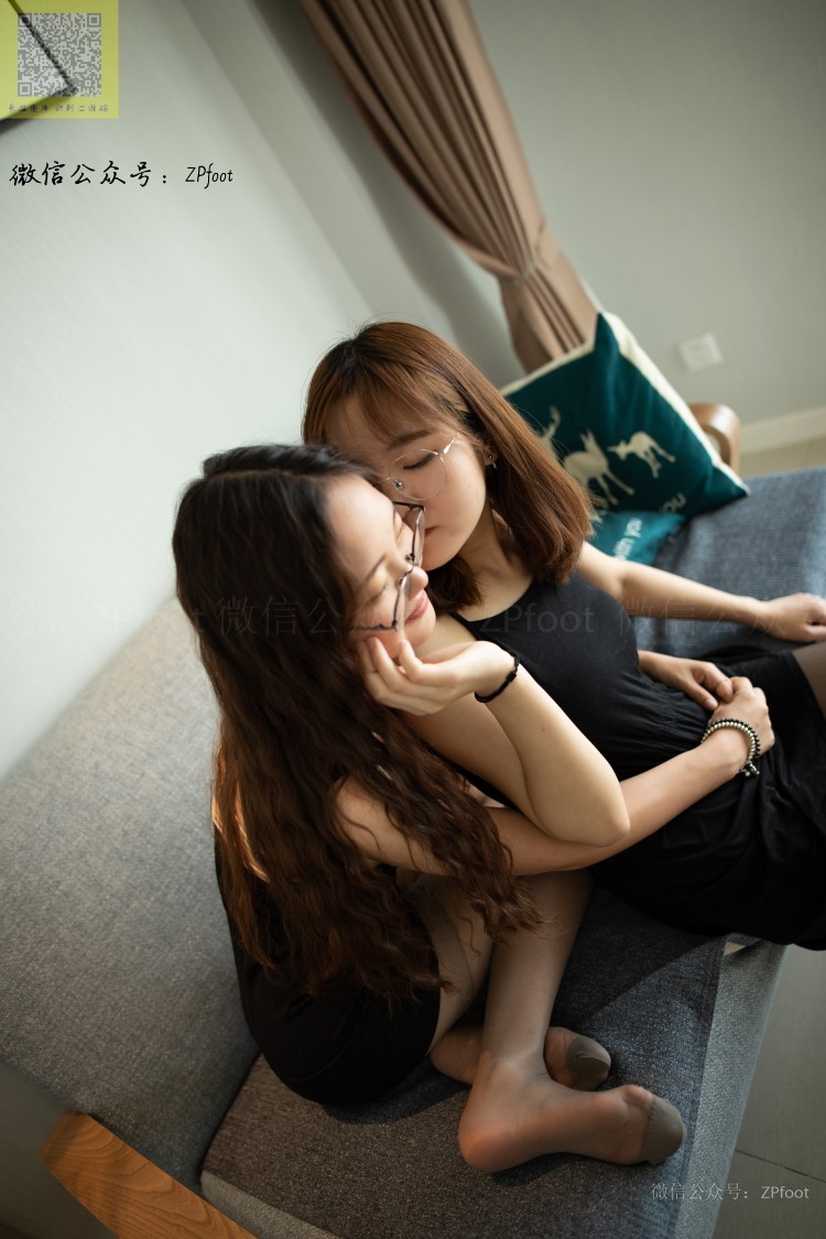 [LSS山茶摄影] NO.127 姐妹花互脱丝袜 [90P/172MB]