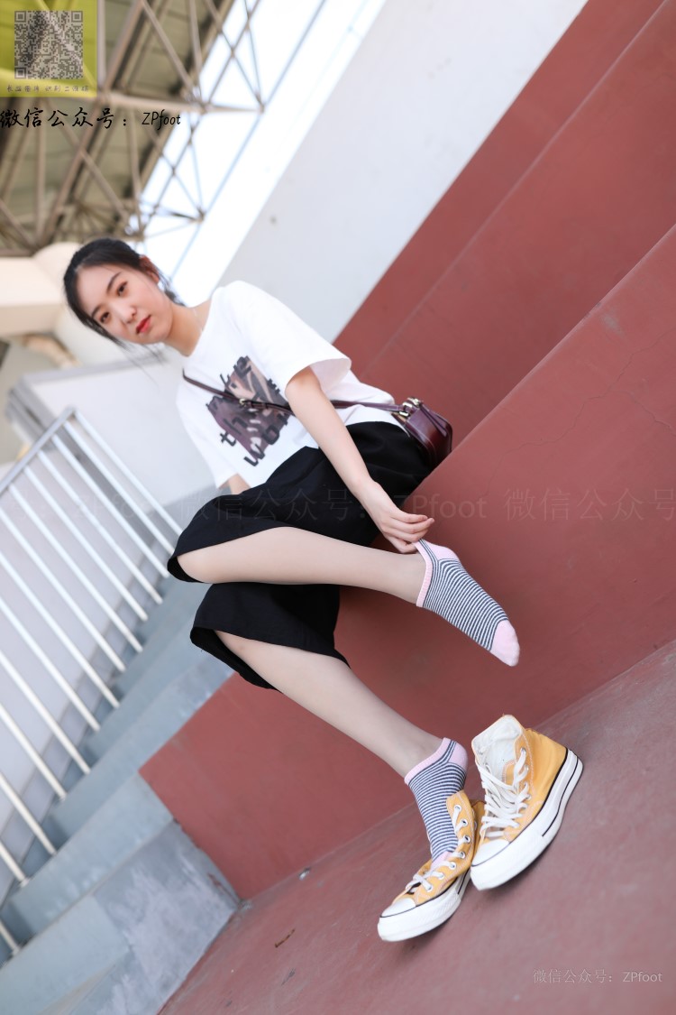 [LSS山茶摄影] NO.129 灰丝 棉袜帆布鞋 [85P/423MB]