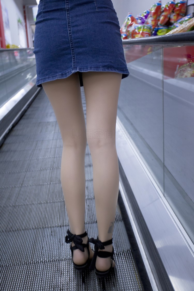 [SiHua思话]SH134 橘子（新模）超市拍到小姐姐的肉丝jiao [49P/96MB]