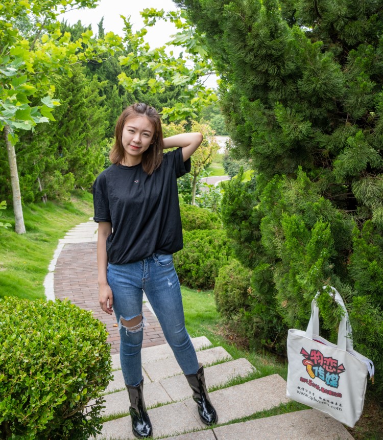 物恋传媒 No.430 婷婷-花园少女 [148P/1V/5.00GB]