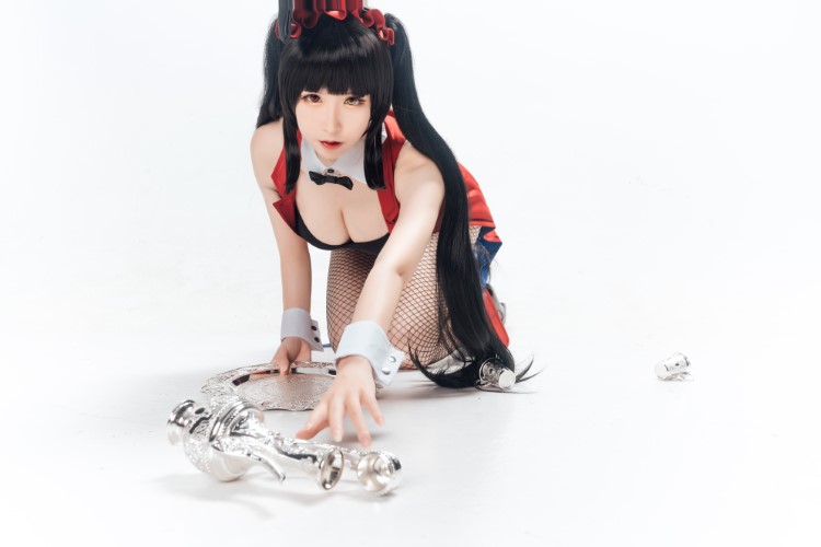 人气动漫Coser@爱老师_PhD  狂三 兔女郎 [9P/36MB]