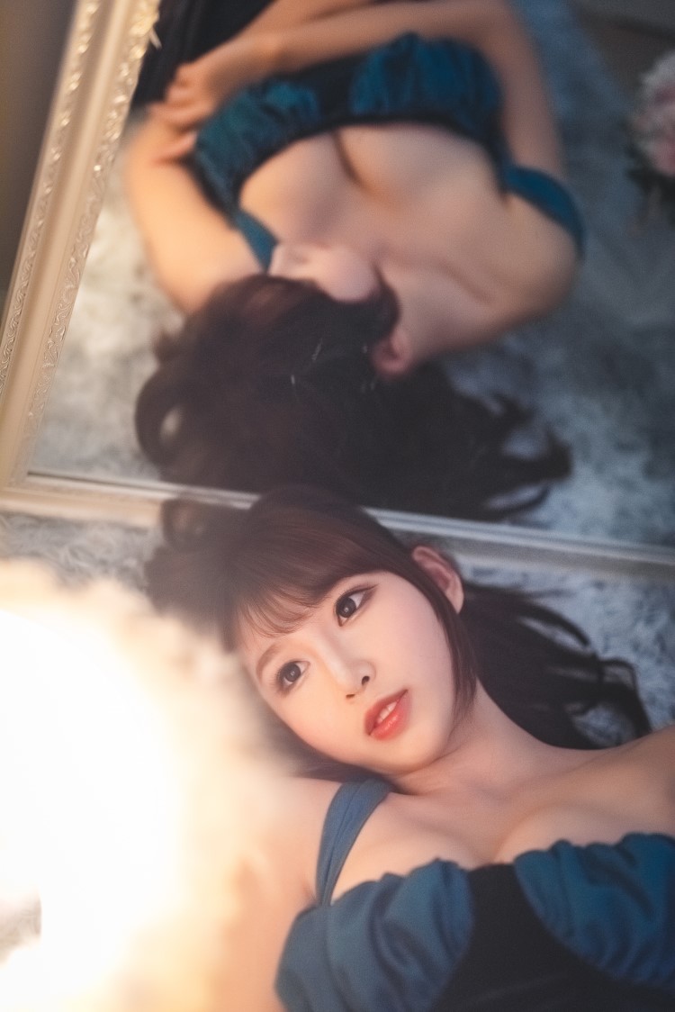 知名主播红人@w黑米粥w 圣诞 [30P/194MB]