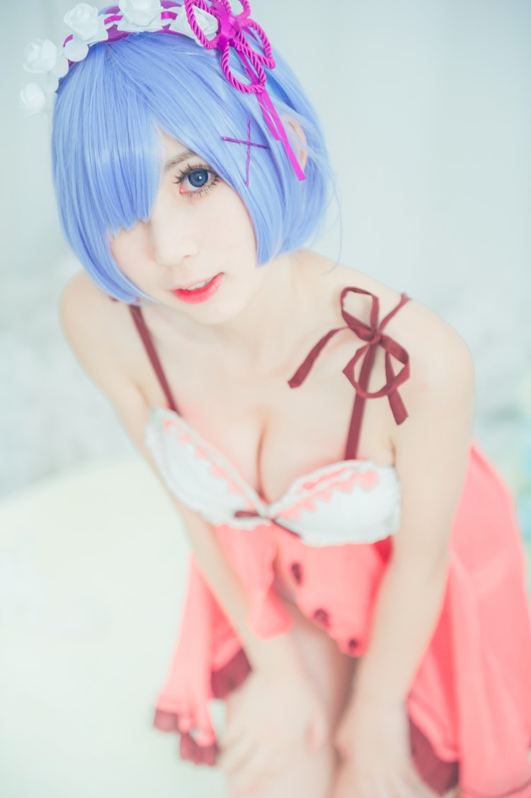 知名主播红人@w黑米粥w 雷姆睡衣 [24P/63MB]