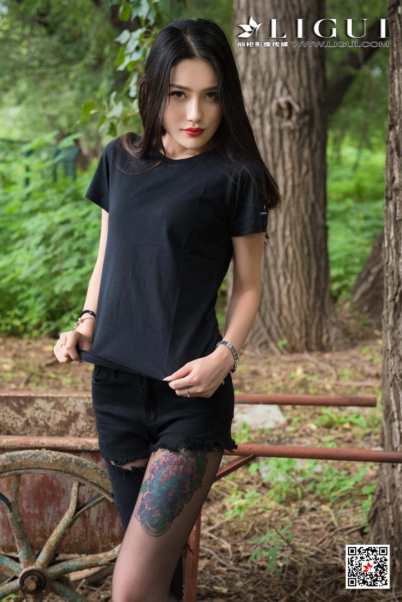 [Ligui丽柜] 2020.10.18 网络丽人 Model 甜甜 [42P/104MB]