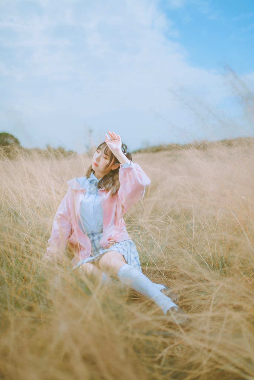 网红Coser@面饼仙儿 – 粉黛草JK [19P/385MB]