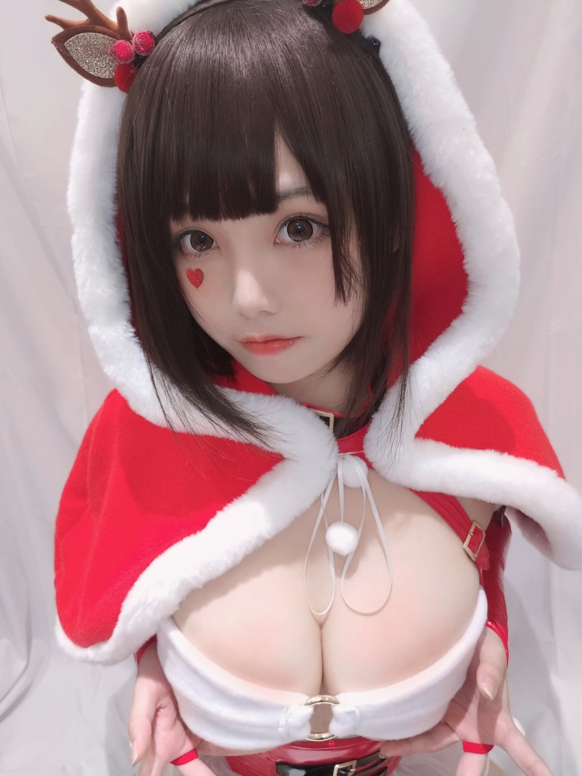 微博二次元coser@蜜汁猫裘 圣诞自拍 [36P/71MB]