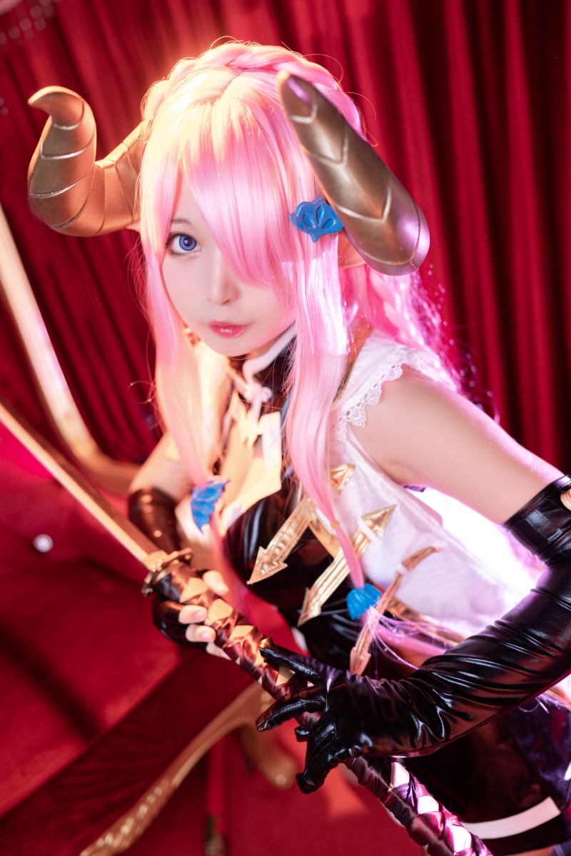 知名动漫博主@黑猫猫OvO – 娜露梅亚 [37P/453MB]