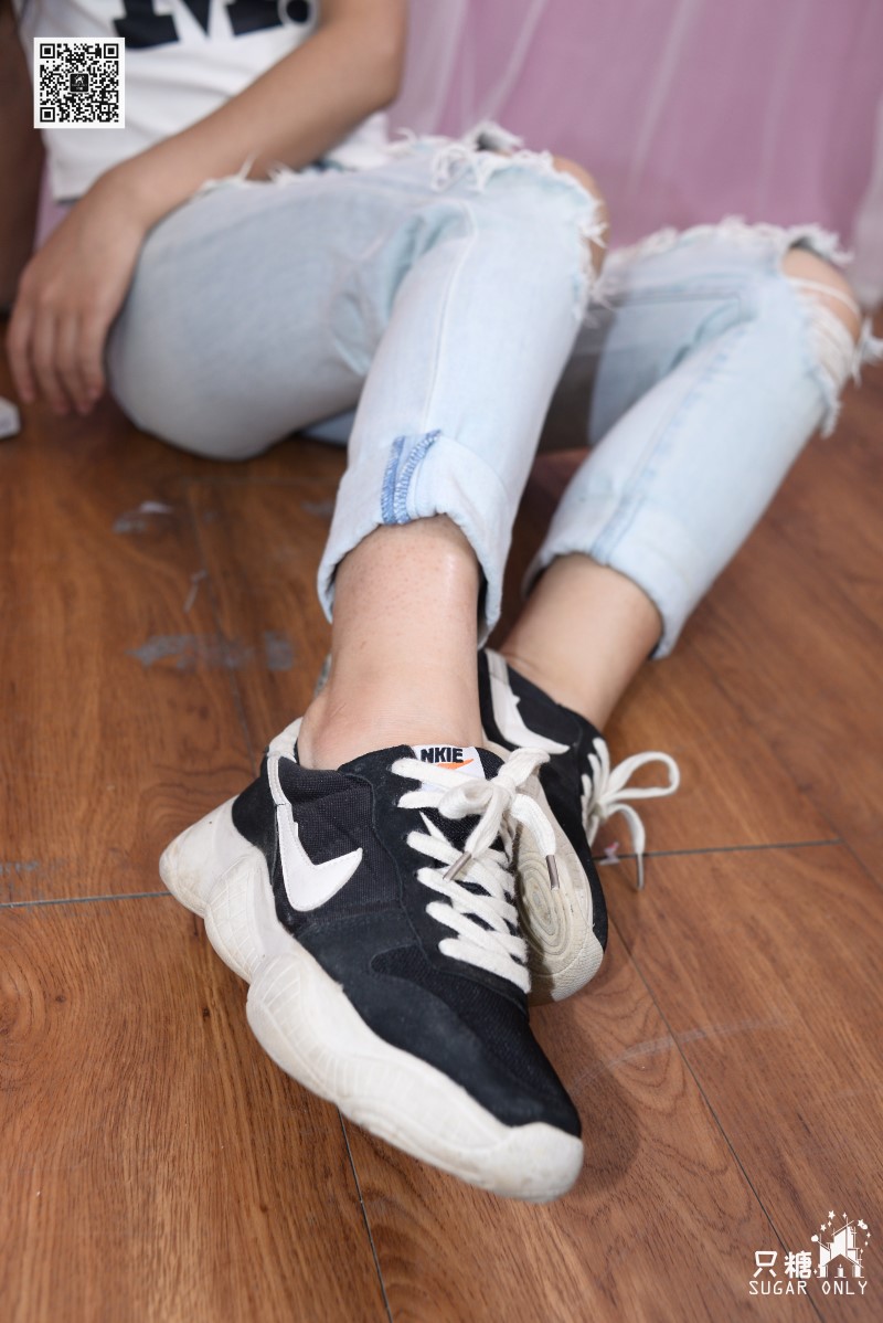 只糖原创 NO.090 芊芊 夏日的遗憾一定会被秋风温柔化解的呀 [232P/865MB]