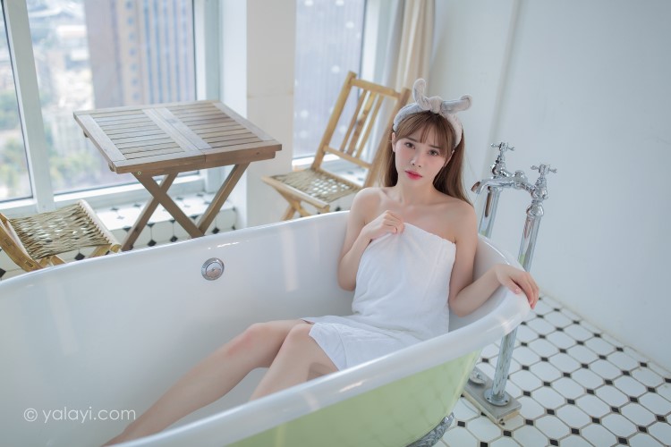 [YALAYI雅拉伊]2020.09.28 NO.708 虞艺《沐心》[45+1P/304M]