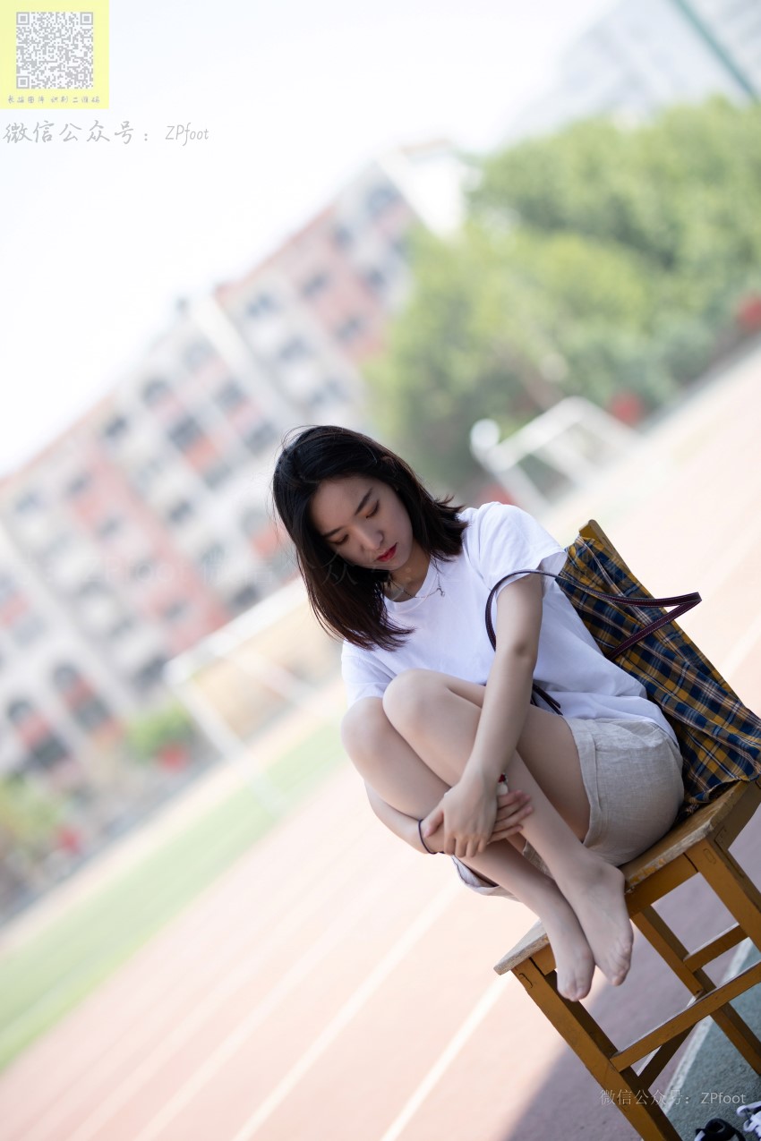 [LSS山茶摄影] NO.141 学妹操场肉丝 [89P/276MB]
