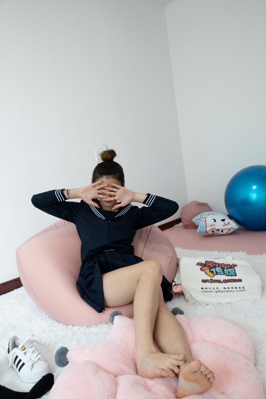 物恋传媒 No.448 言言-少年的她 [143P/1V/4.07GB]