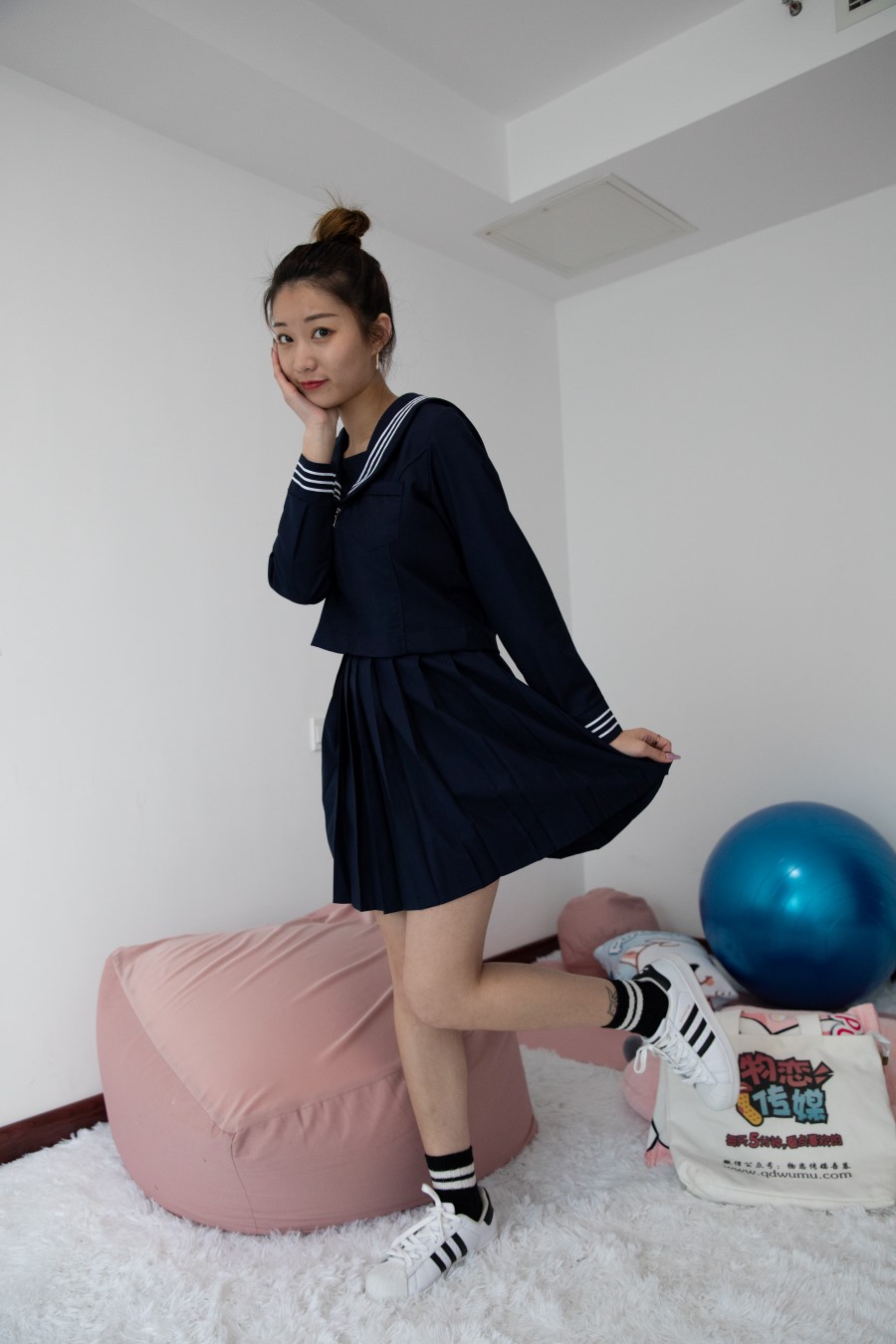 物恋传媒 No.448 言言-少年的她 [143P/1V/4.07GB]