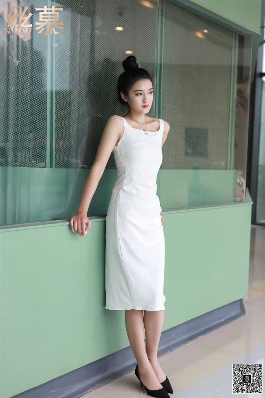 丝慕写真 SM350 天天一元 菲菲《阳光下的腿》[70P/274MB]