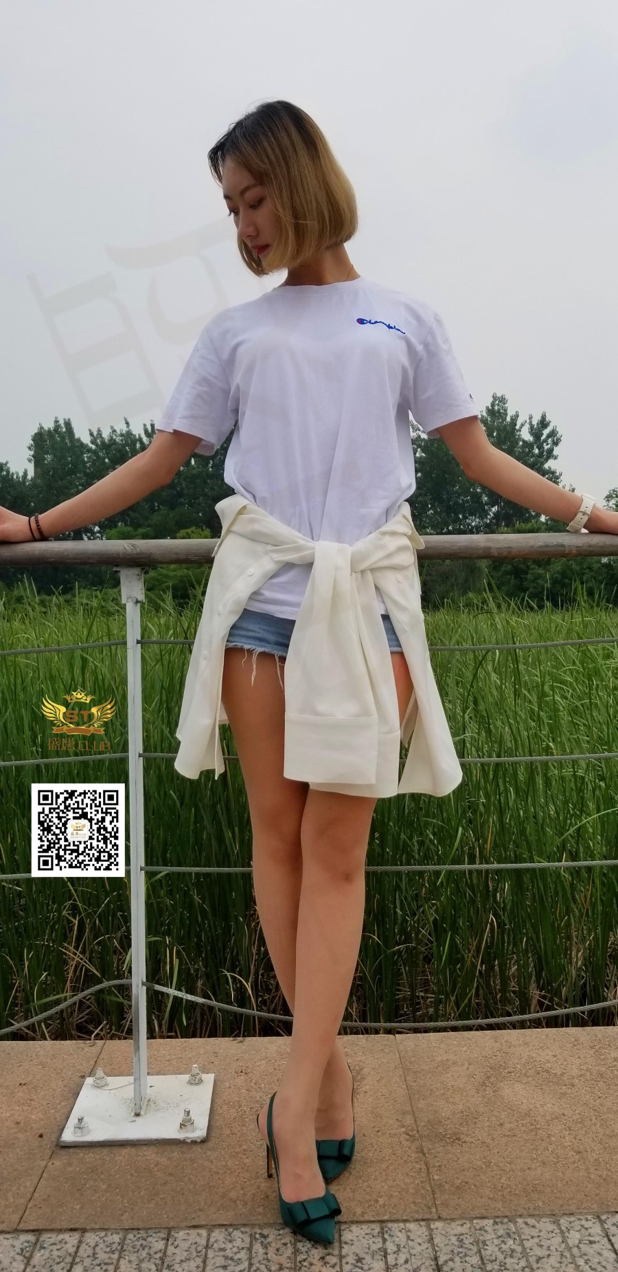 [盛唐CLUB] No.004 公园长椅上的丝足 [89P/89MB]