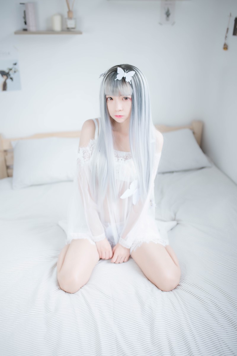 网红Coser@疯猫ss – 透明白纱 [33P/125MB]