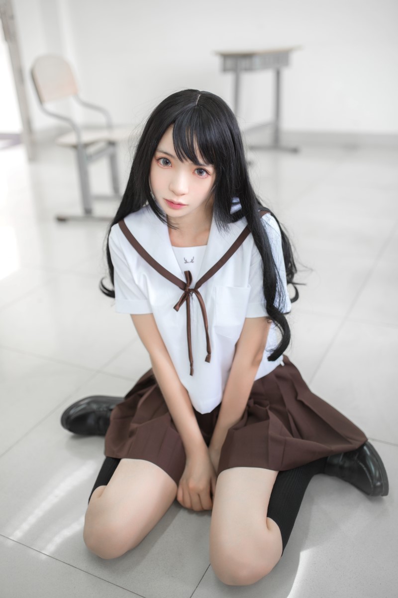 网红Coser@疯猫ss – 水手服和睡衣 [38P/60MB]
