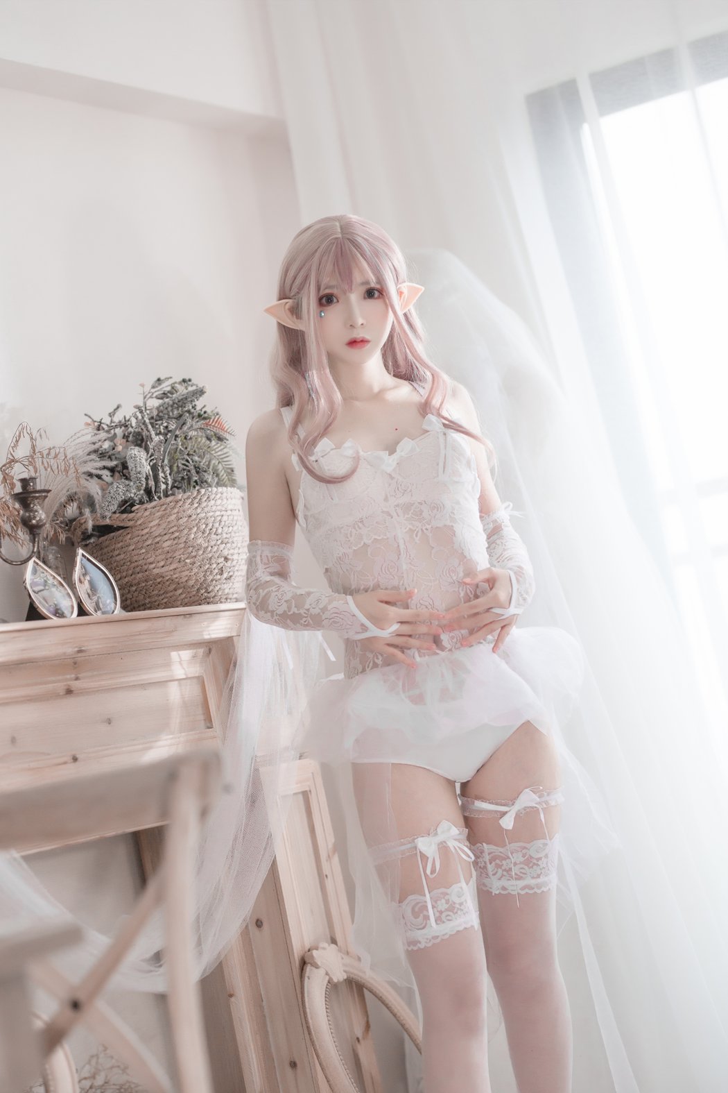 网红Coser@疯猫ss – 纯白精灵 [29P/937MB]