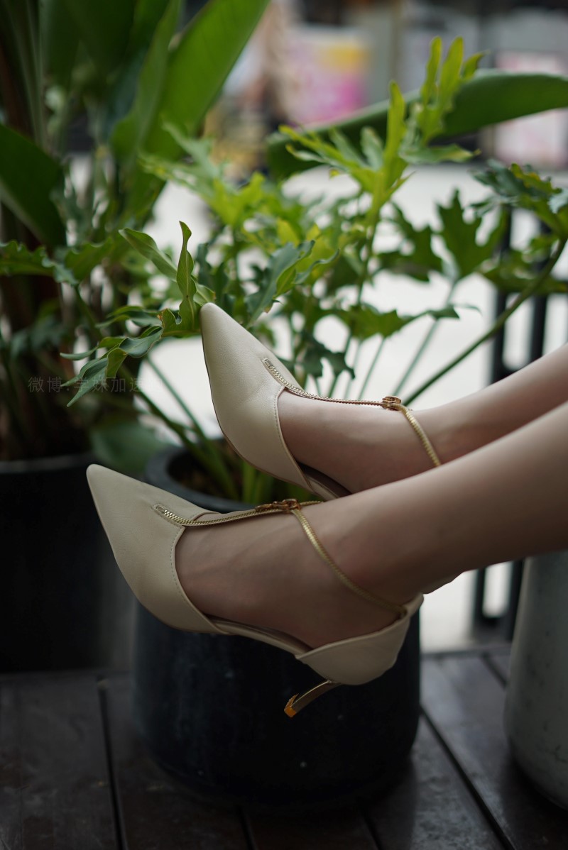 [学妹加速跑]XM056《夏日大长腿-盘盘》[89P/1V/195MB]